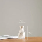 Modern White Ceramic Vases Chinese Style Simple Designed Pottery And Porcelain Vases For Artificial Flowers Decorative Figurines