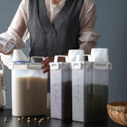 1PC sealed storage container 2.5L portable food storage box with lid suitable for storing grains, flour, rice in the kitchen